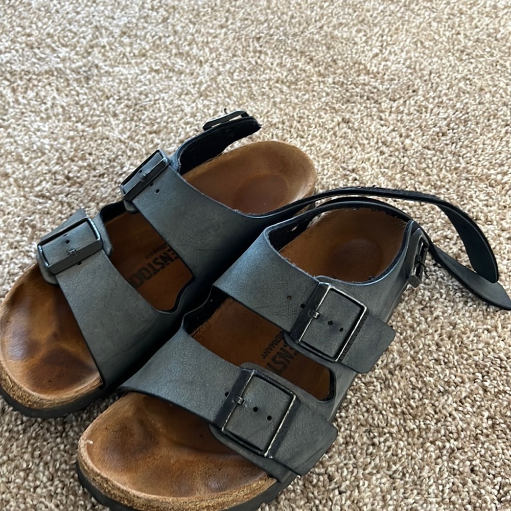 Birkenstock clean sandals